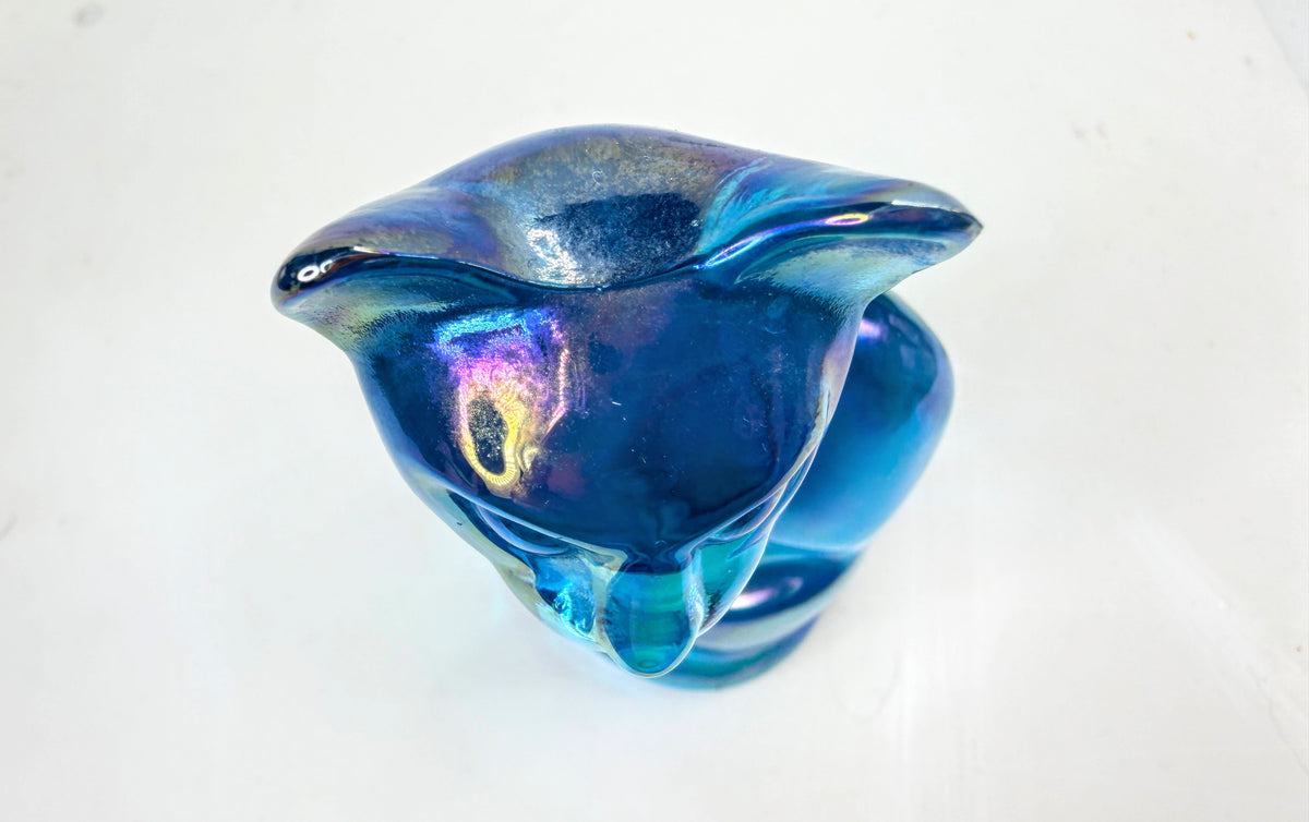 Fenton Iridescent Blue Carnival Glass Cat Figurine Etched Signature A1074