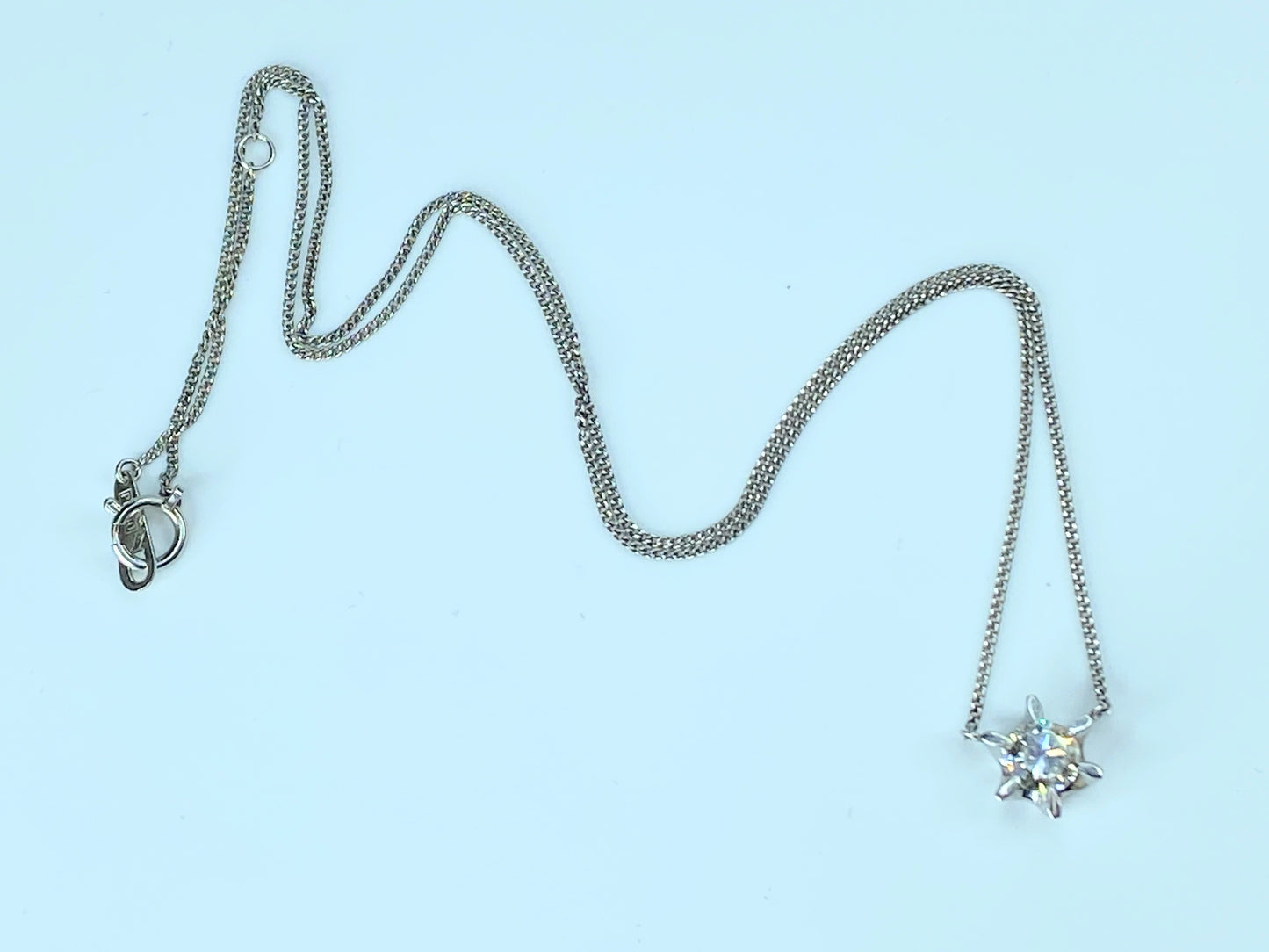 Appraised $3,995 Platinum 0.61ct round brilliant Diamond necklace