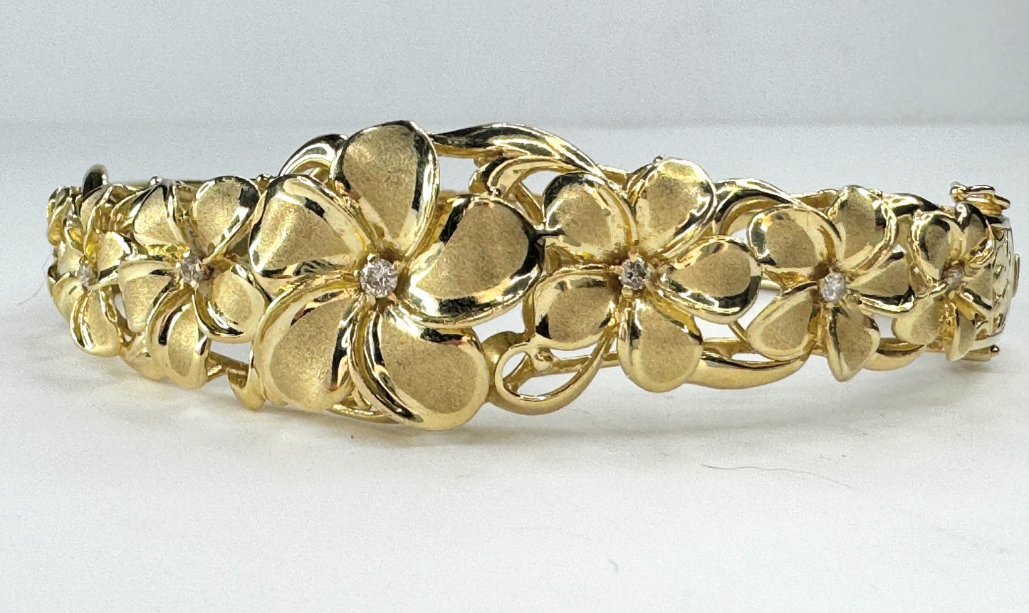 14K Plumeria Bracelet - 7 Flower Garland with Diamonds JR9378