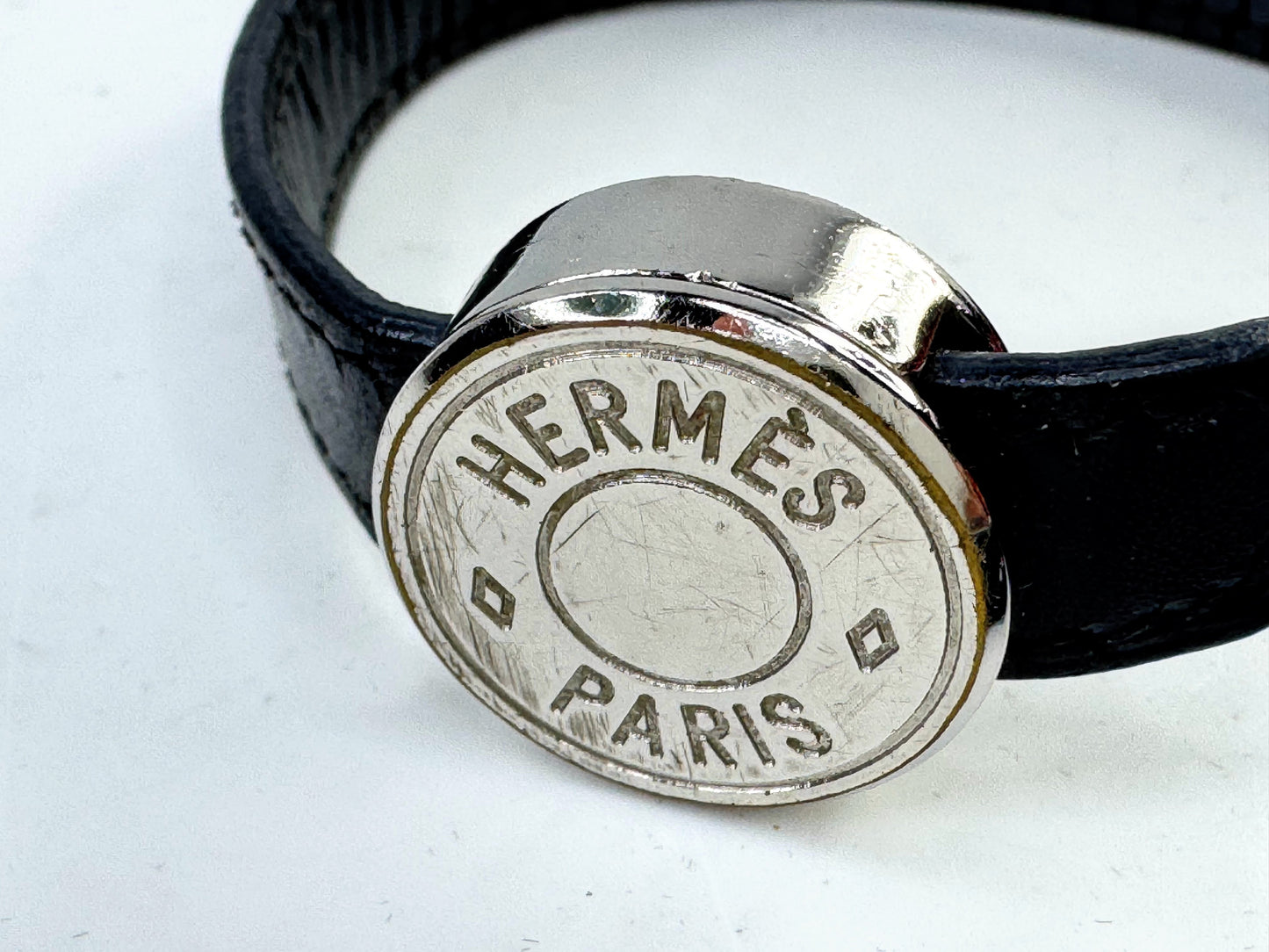 Vintage Hermes Black Fuchsia Leather Palladium Clou de Selle Bracelet Pouch GS804