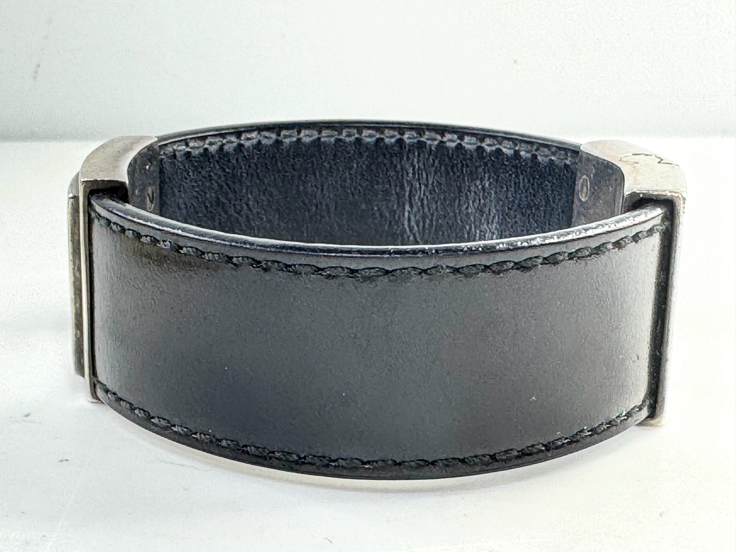 Vintage Gucci Sterling Silver Cuff Bracelet  7 7/8" JR1627