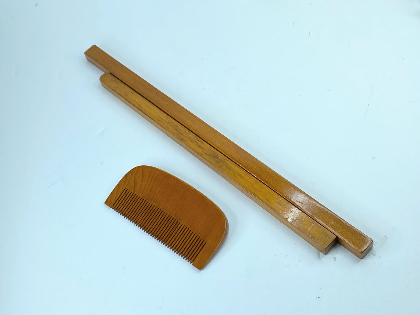 1970's hand craft Boxwood hair Comb & picks Camellia Oil Finished GS392