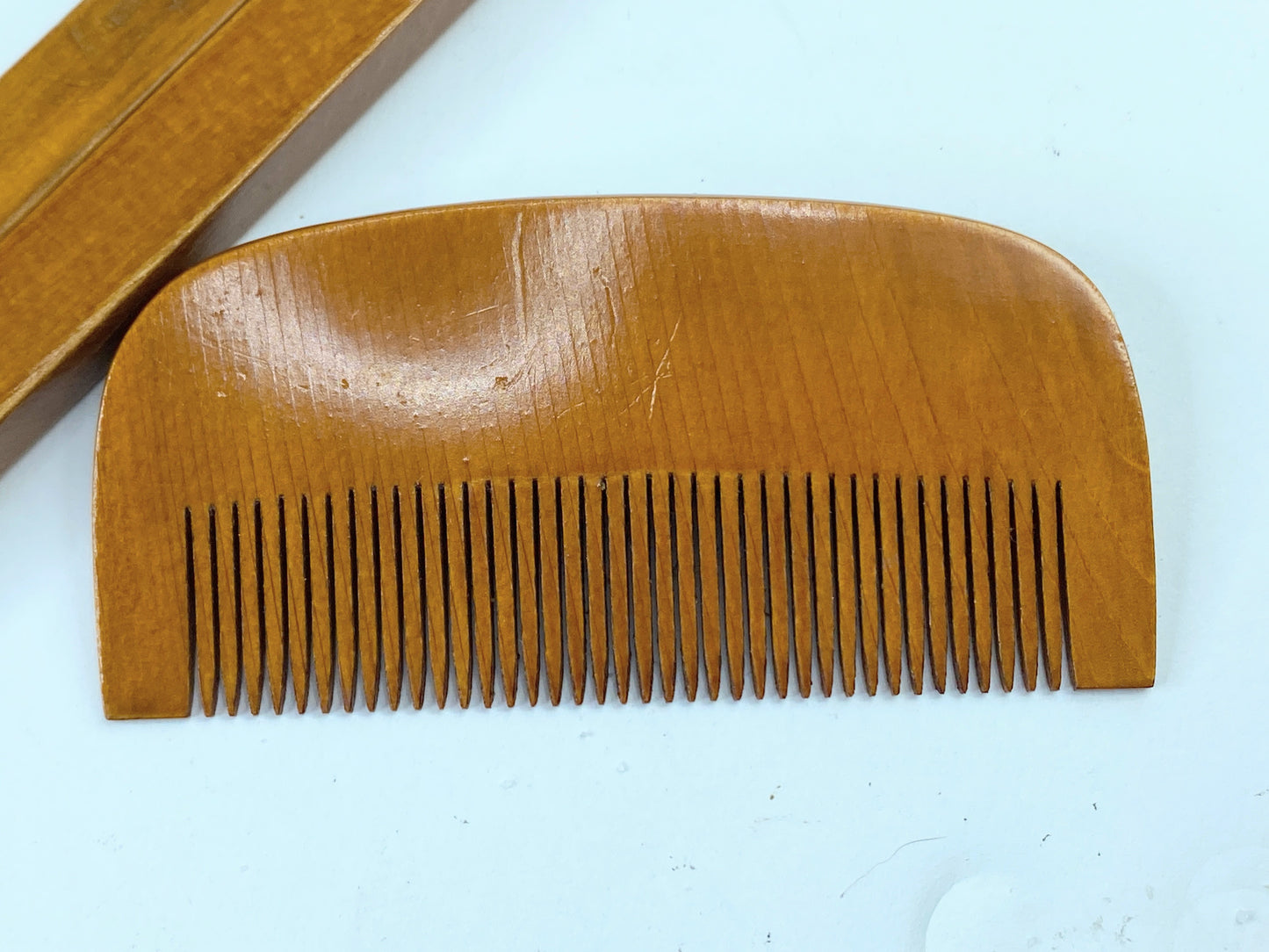 1970's hand craft Boxwood hair Comb & picks Camellia Oil Finished GS392