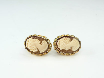 14K yellow gold Shell Cameo twisted border screw on earrings JR9382