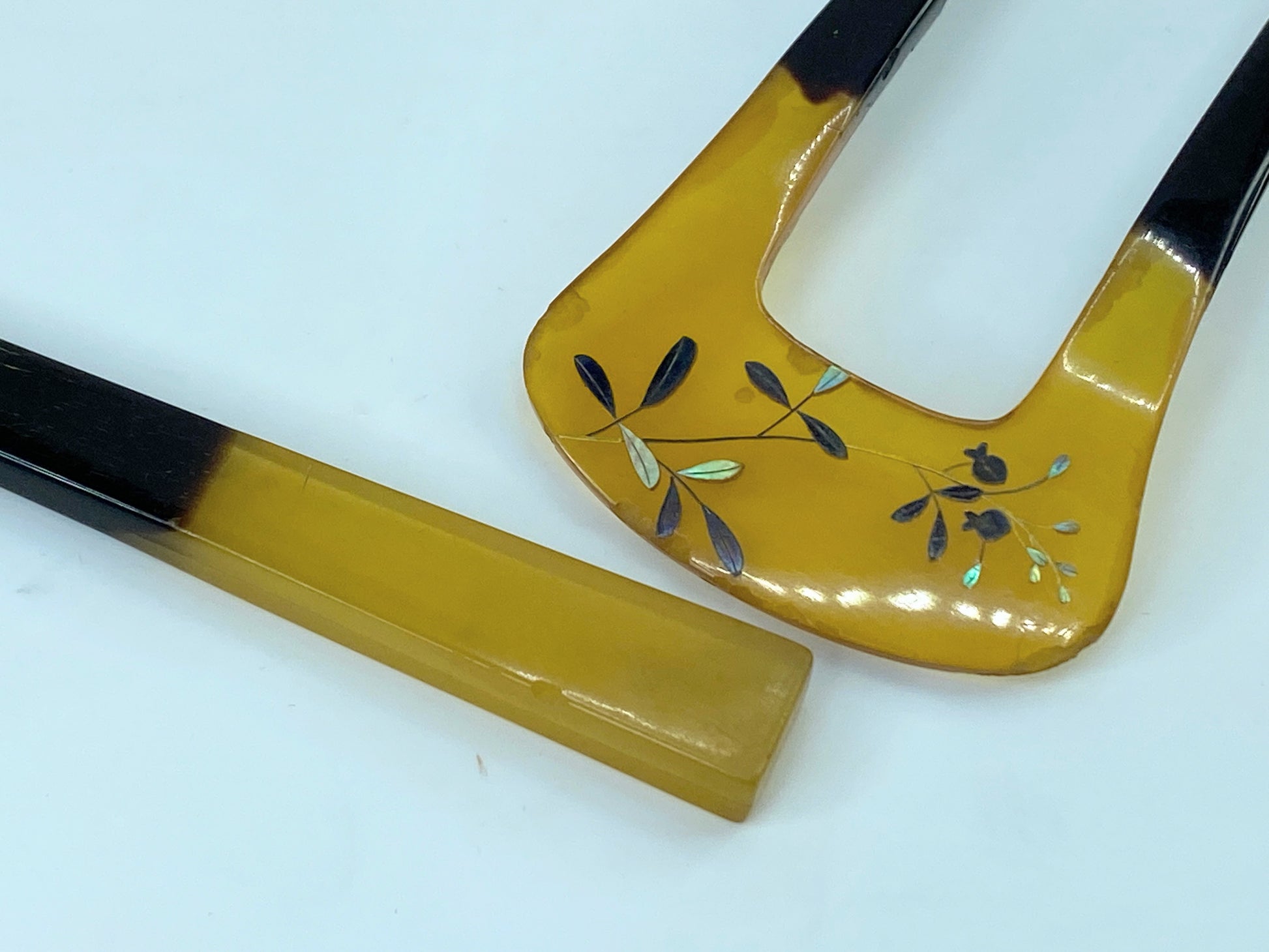 Vintage Japan resin hair fork MOP and hair stick ser GS400