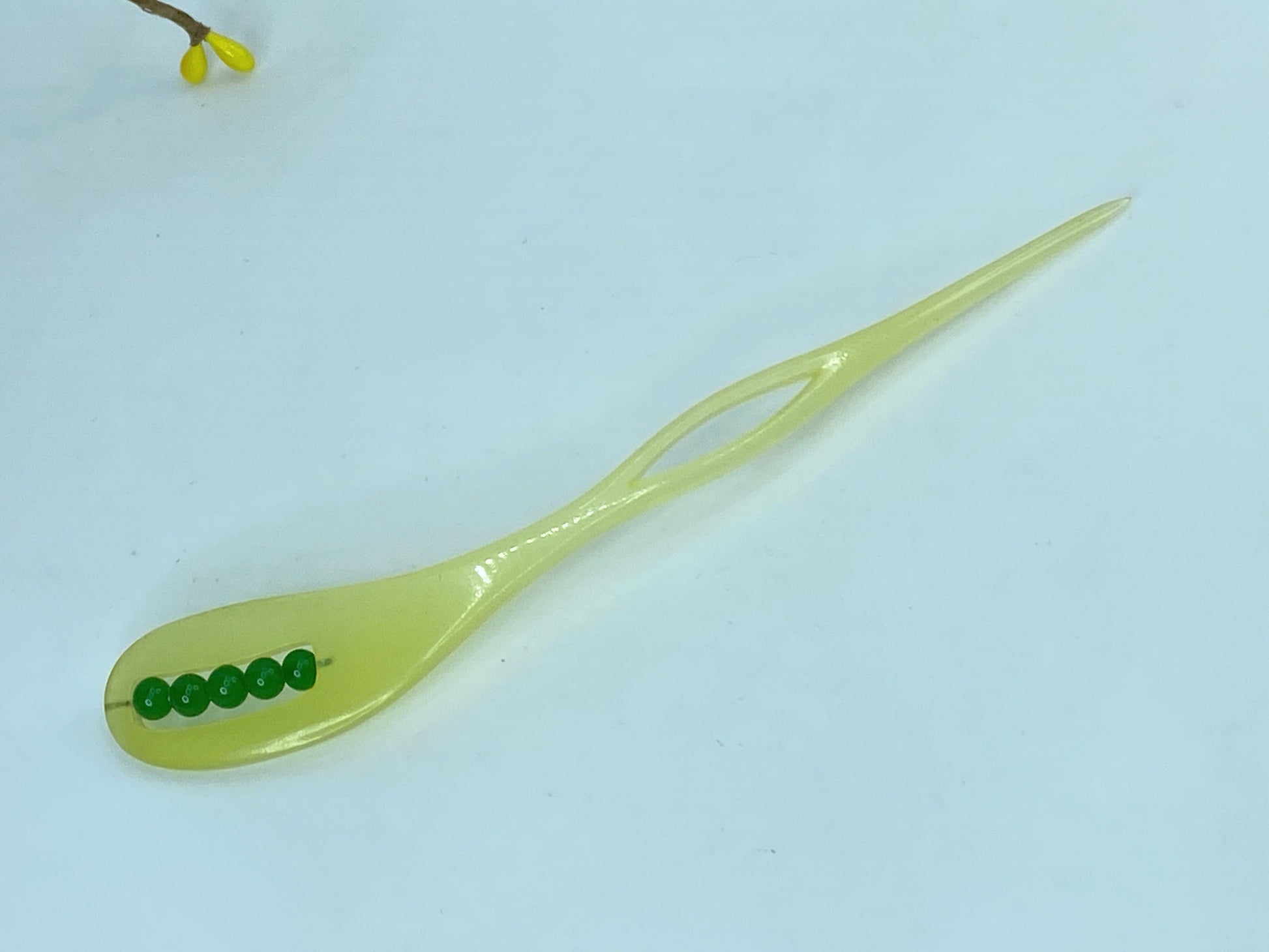 Rare Japanese lemon resin hair stickpin with green crystal beads 6 1/4" GS520