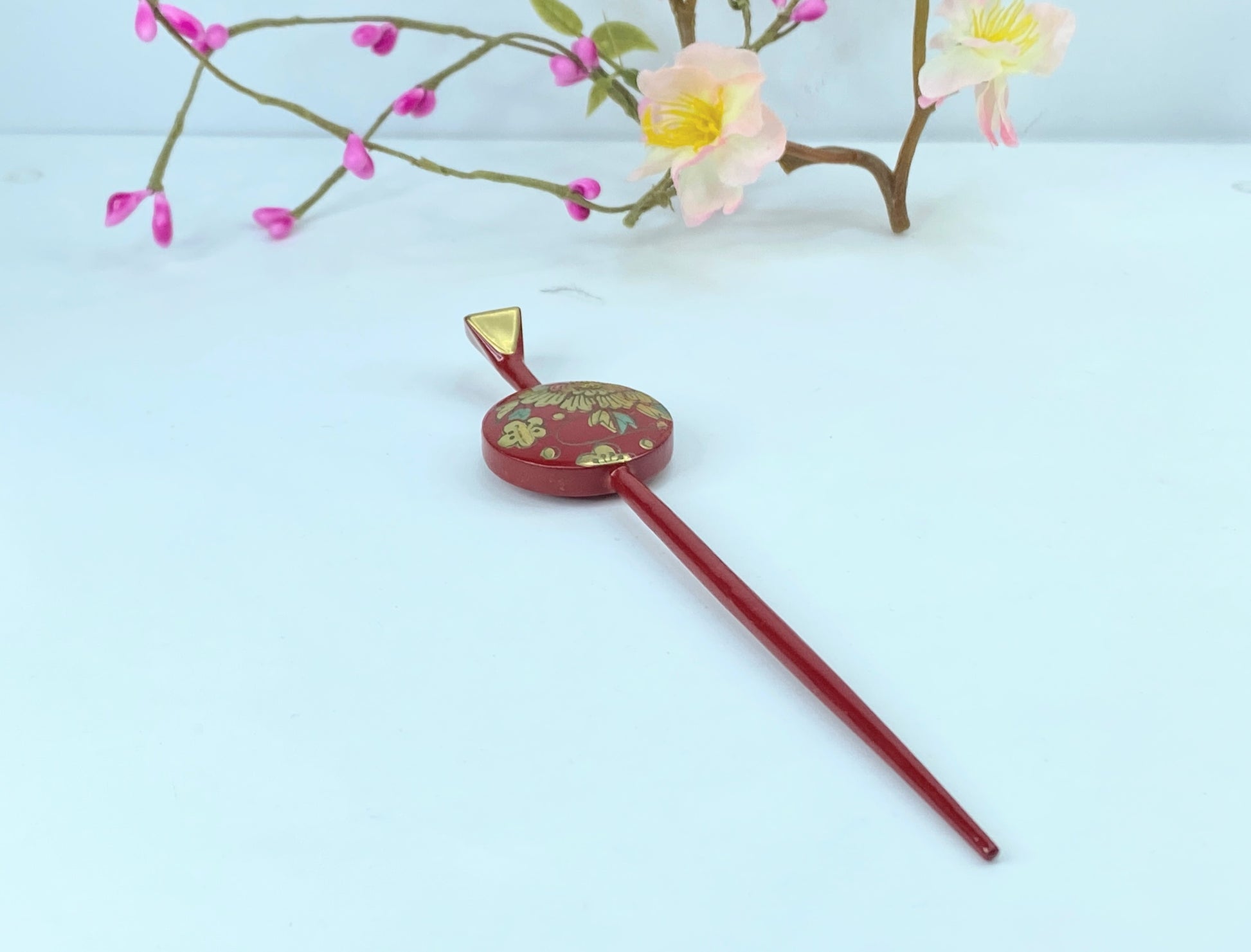 Japanese Red Lacquer Hira Kanzashi Hair Ornament Golden Peony 6" 5.8g GS500