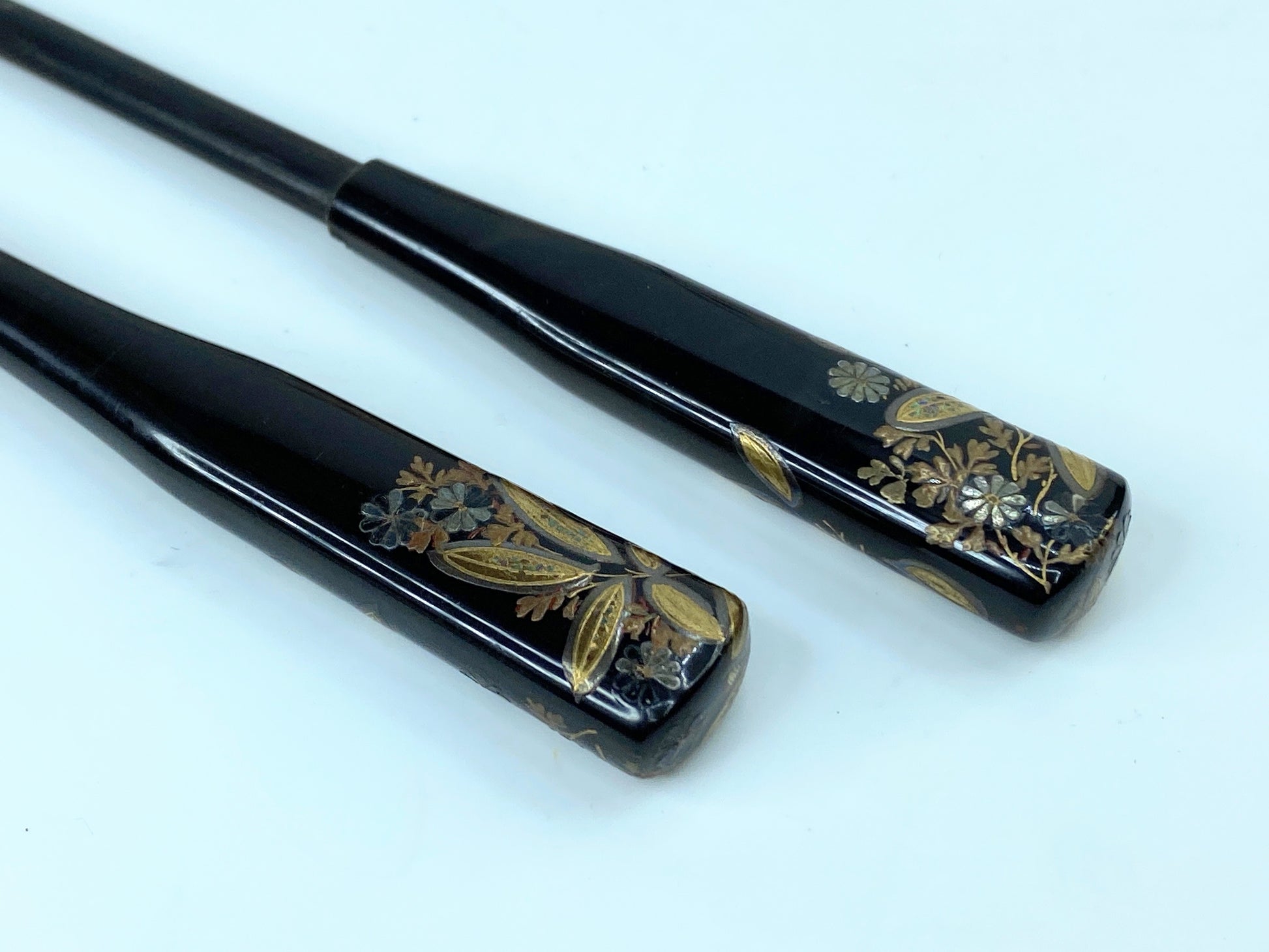 Japanese Lacquer Mother of Pearl Comb - Kingfisher Gold Makie 6.5" 13.5g GS501