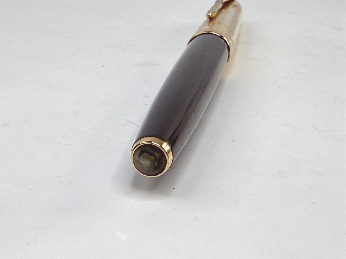 Vintage Parker Fountain Pen Gray Barrel Gold Cap Fine Nib SS295