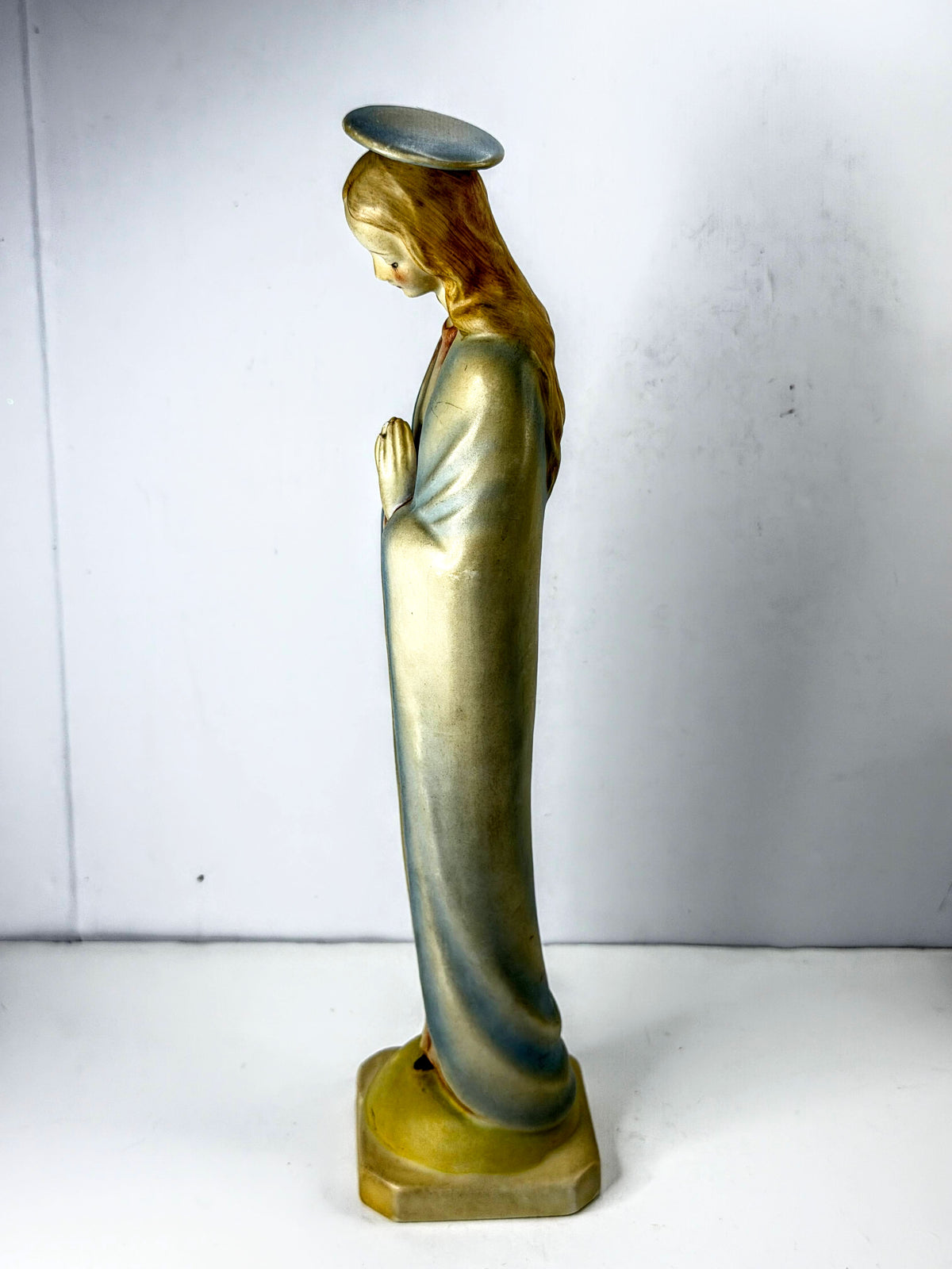Vintage Goebel M.I. Hummel Madonna With Halo 45/0 Full Bee TMK-2 A1293
