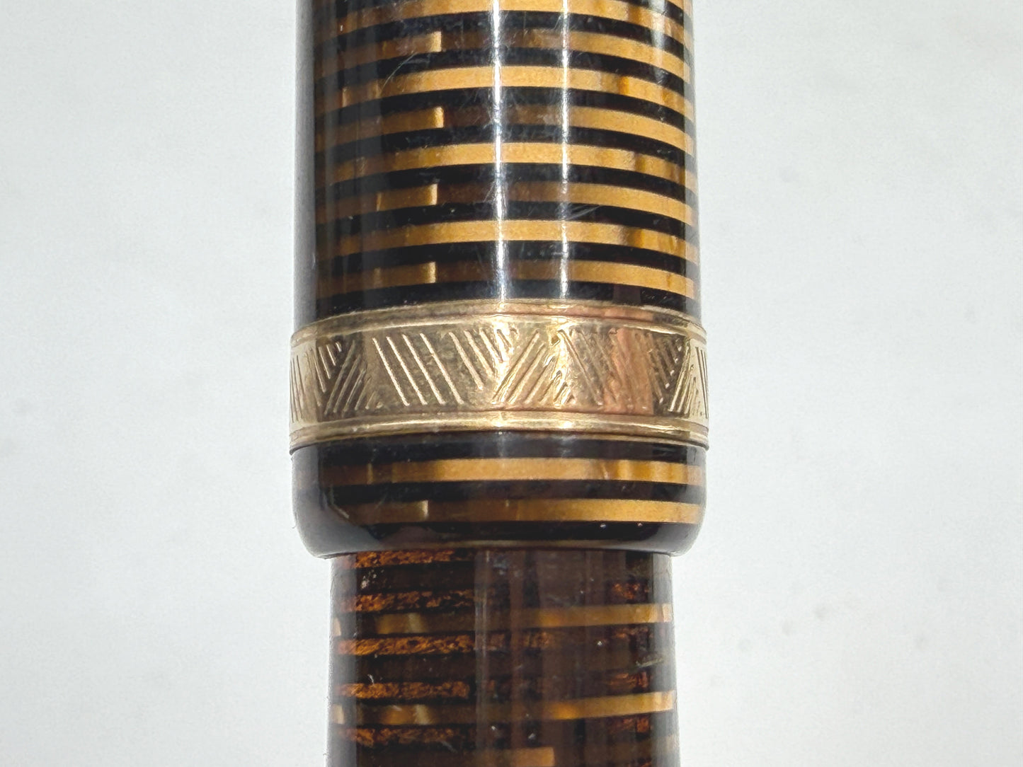 Vintage Parker Vacumatic Fountain Pen Striped Barrel Fine Nib SS299