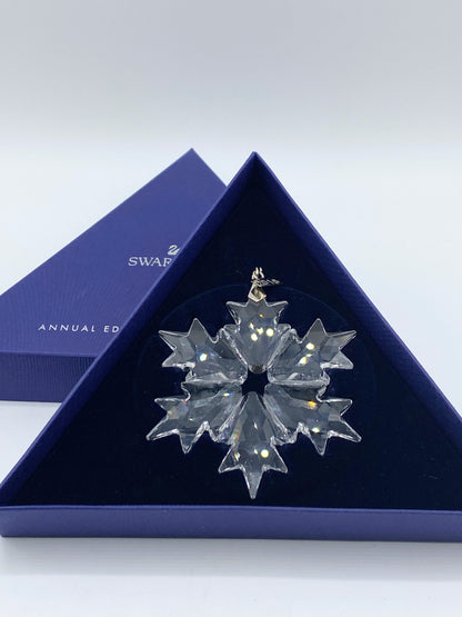 Swarovski Annual Edition Christmas Snowflake ornament XN37