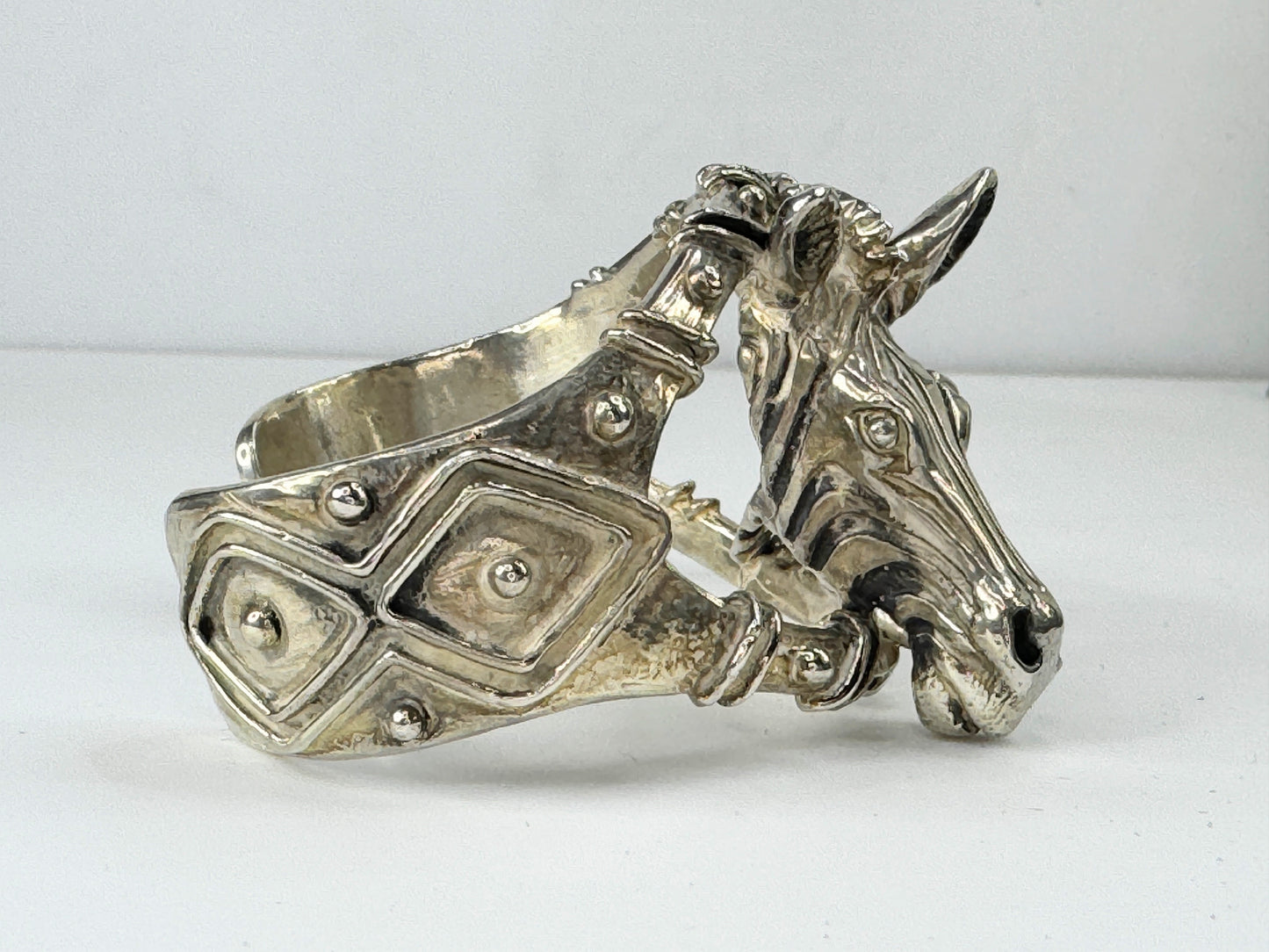 Museum piece Sterling 925 Zebra Horse head open work cuff bangle 84g 6.5" JR9388