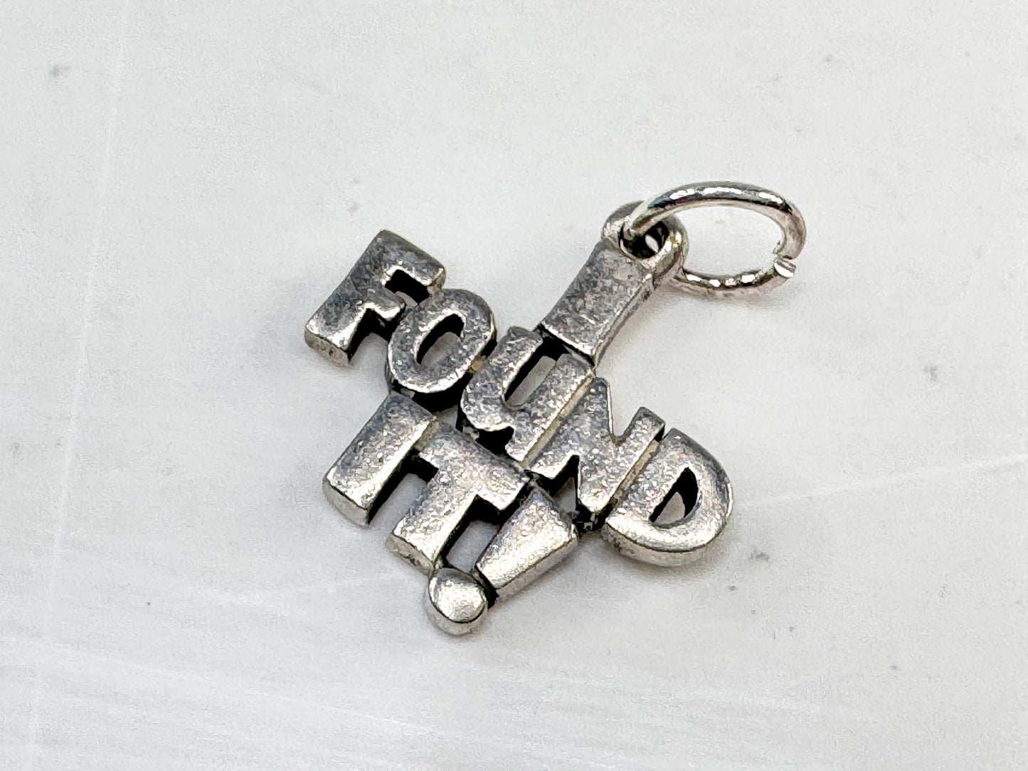Vintage Sterling Silver "I Found It" Novelty Charm JR1630