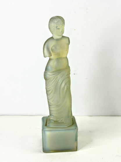 Sabino France Venus de Milo Opalescent Art Glass Figurine Vintage A1304