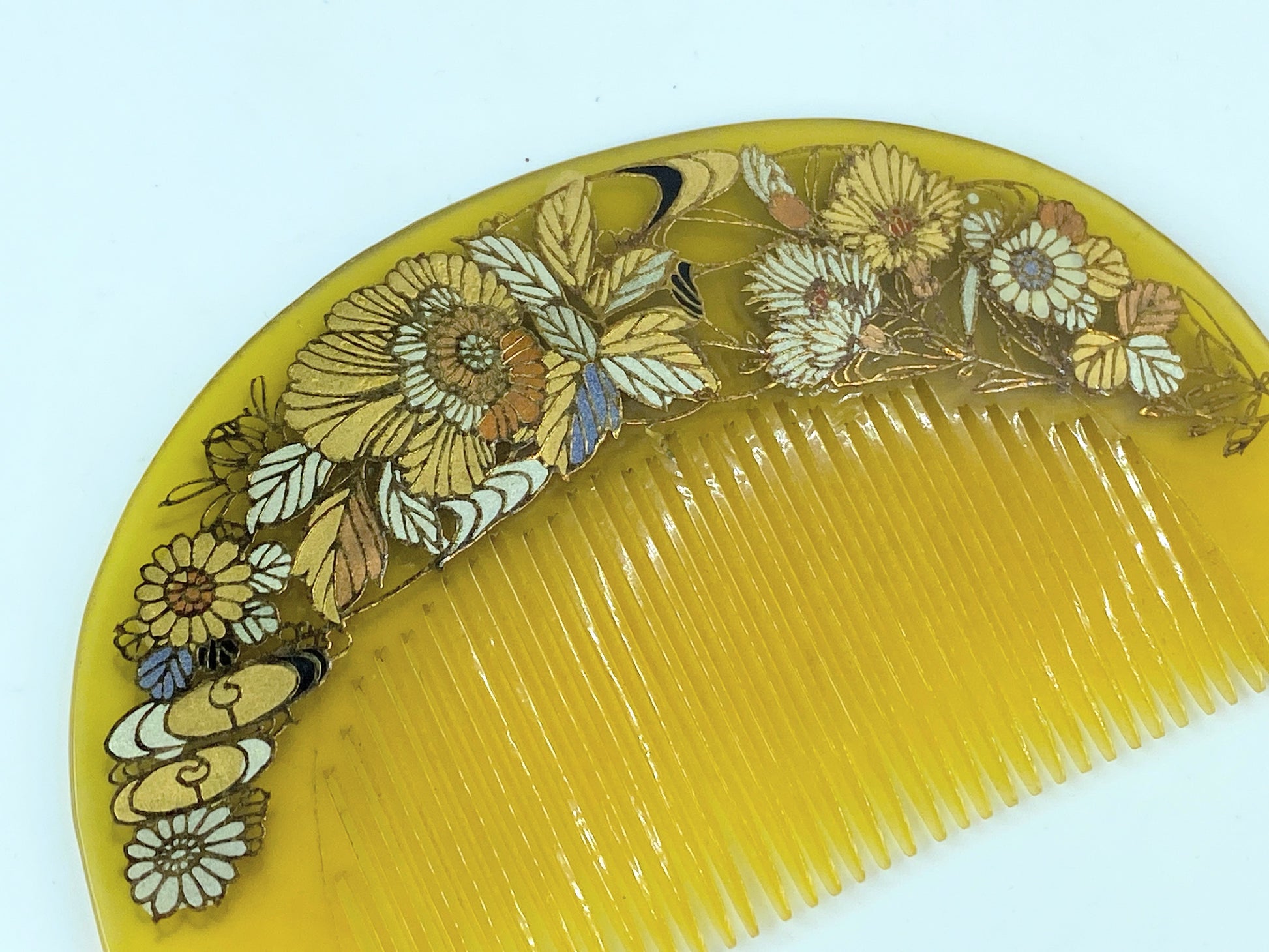 Japanese Decorated Gilt, Resinous, Kushi (Comb) & Kogai (HairStick) GS508