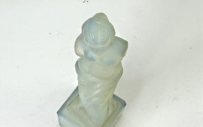 Sabino France Venus de Milo Opalescent Art Glass Figurine Vintage A1304