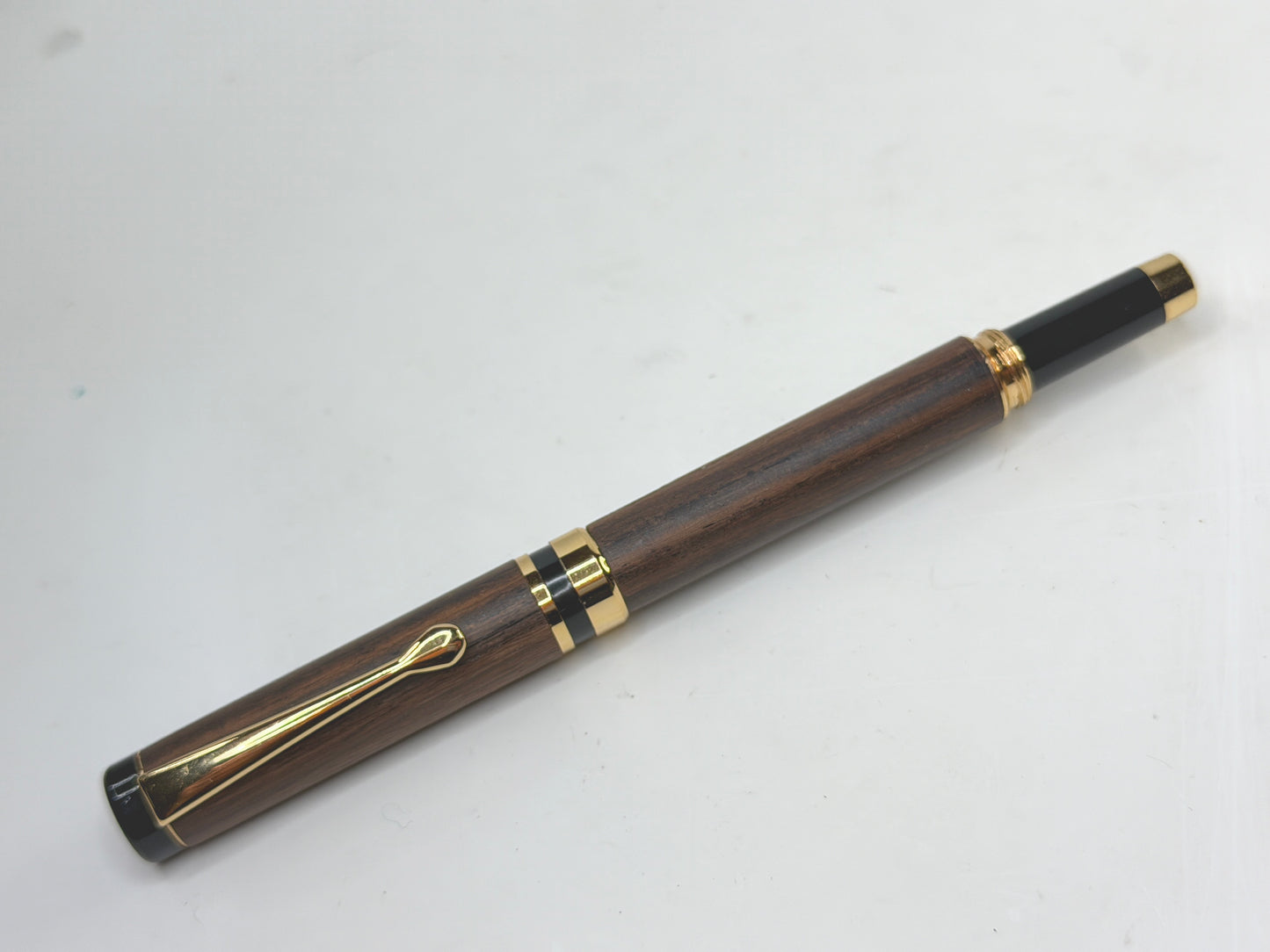 Vintage Rosewood Fountain Pen Iridium Point Germany Gold Trim Hardware SS269