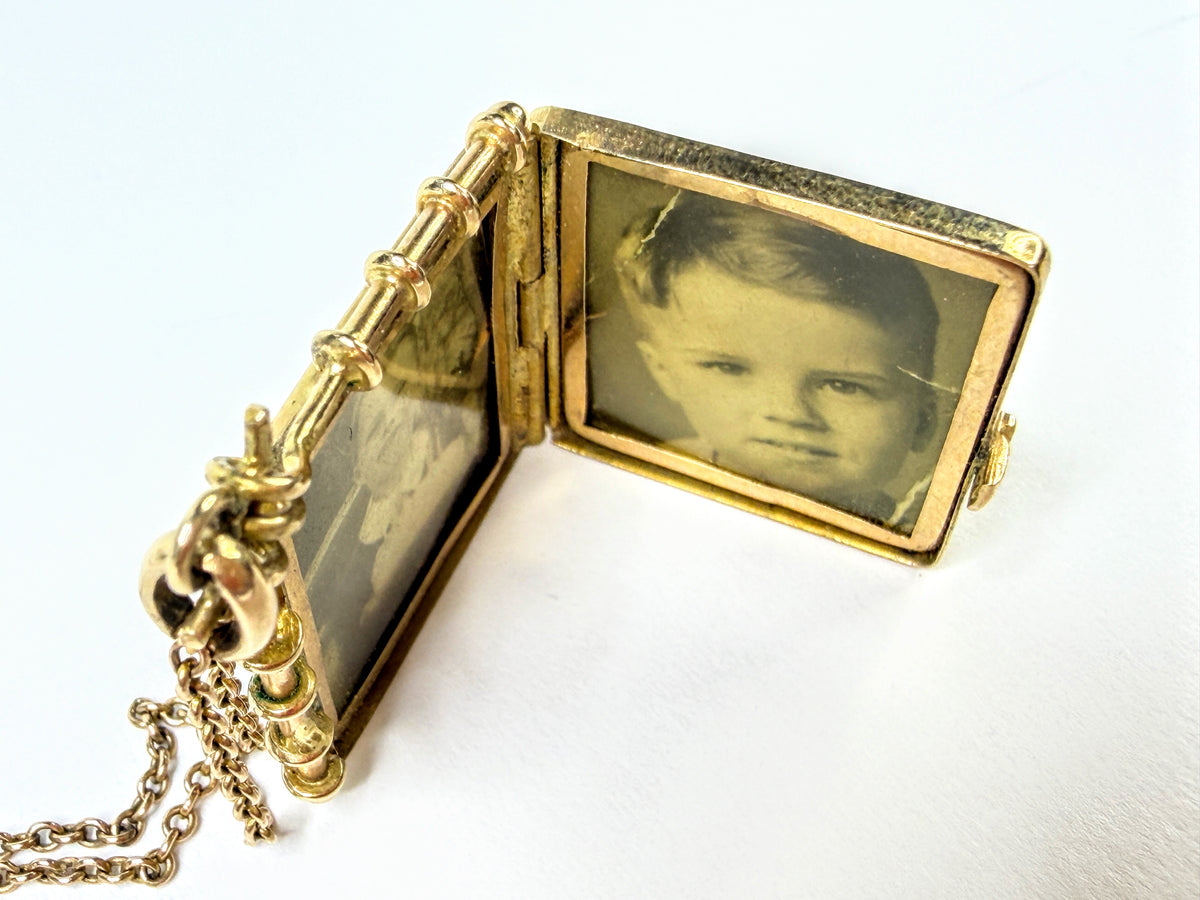 Mid-Century 14K Gold Ornate Engraved Book Photo Locket Necklace 9.5g 17.5"JR2207