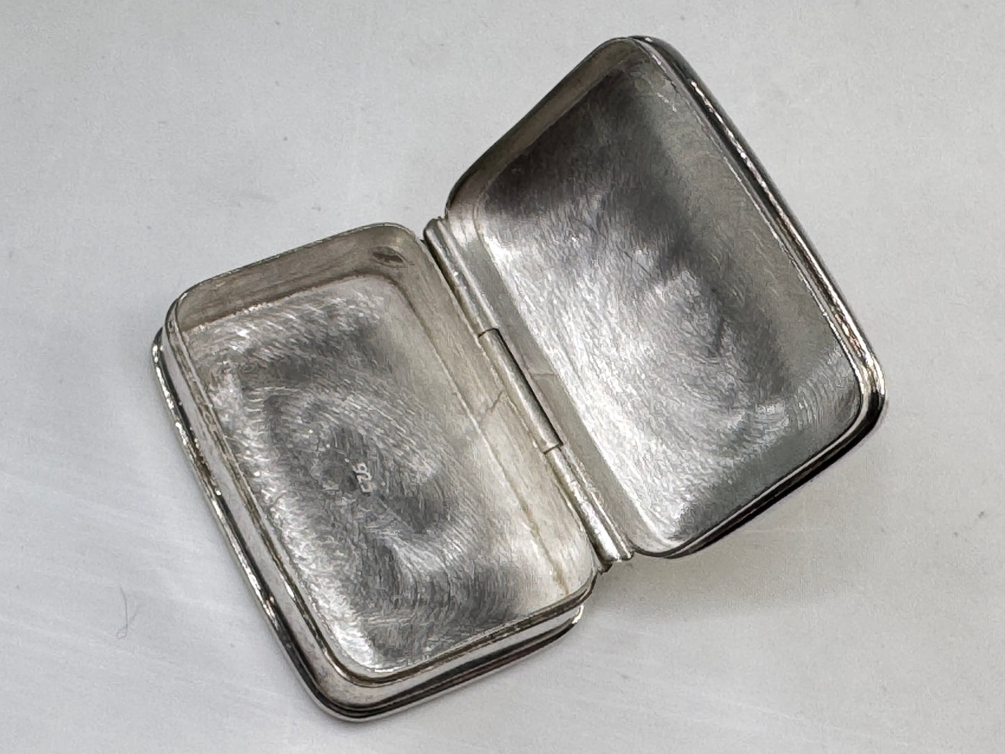 Vintage Sterling Silver Engine Turned Rectangular Pill Box 40x26x12mm 16g SS355