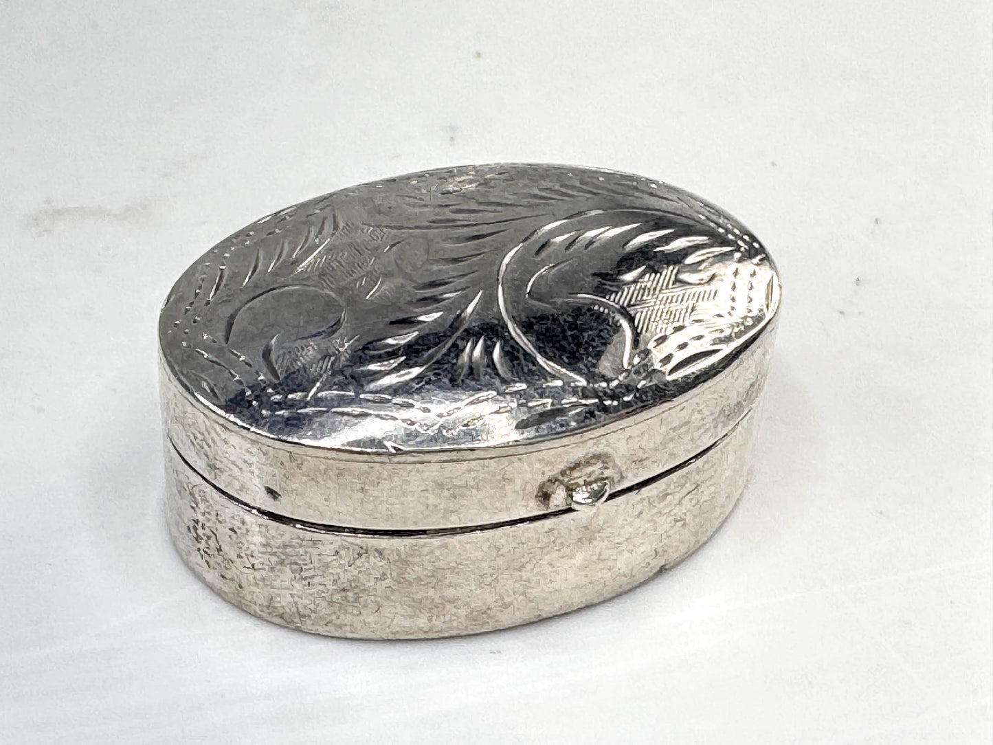 Vintage Sterling Silver Engraved Oval Pill Trinket Box Floral SS357