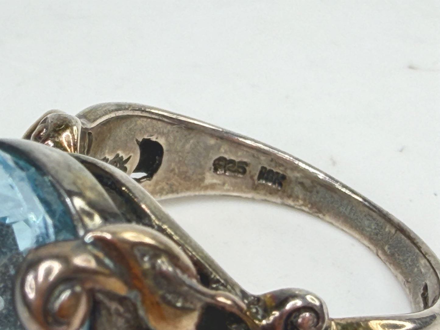 Vintage Barbara Bixby 18K Gold Sterling Silver Blue Topaz Flower Ring JR1488