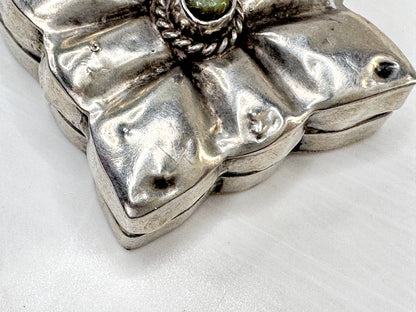 Vintage Sterling Silver Square Pill Box with Opal Inlay 26x26x15mm 8.6g SS359