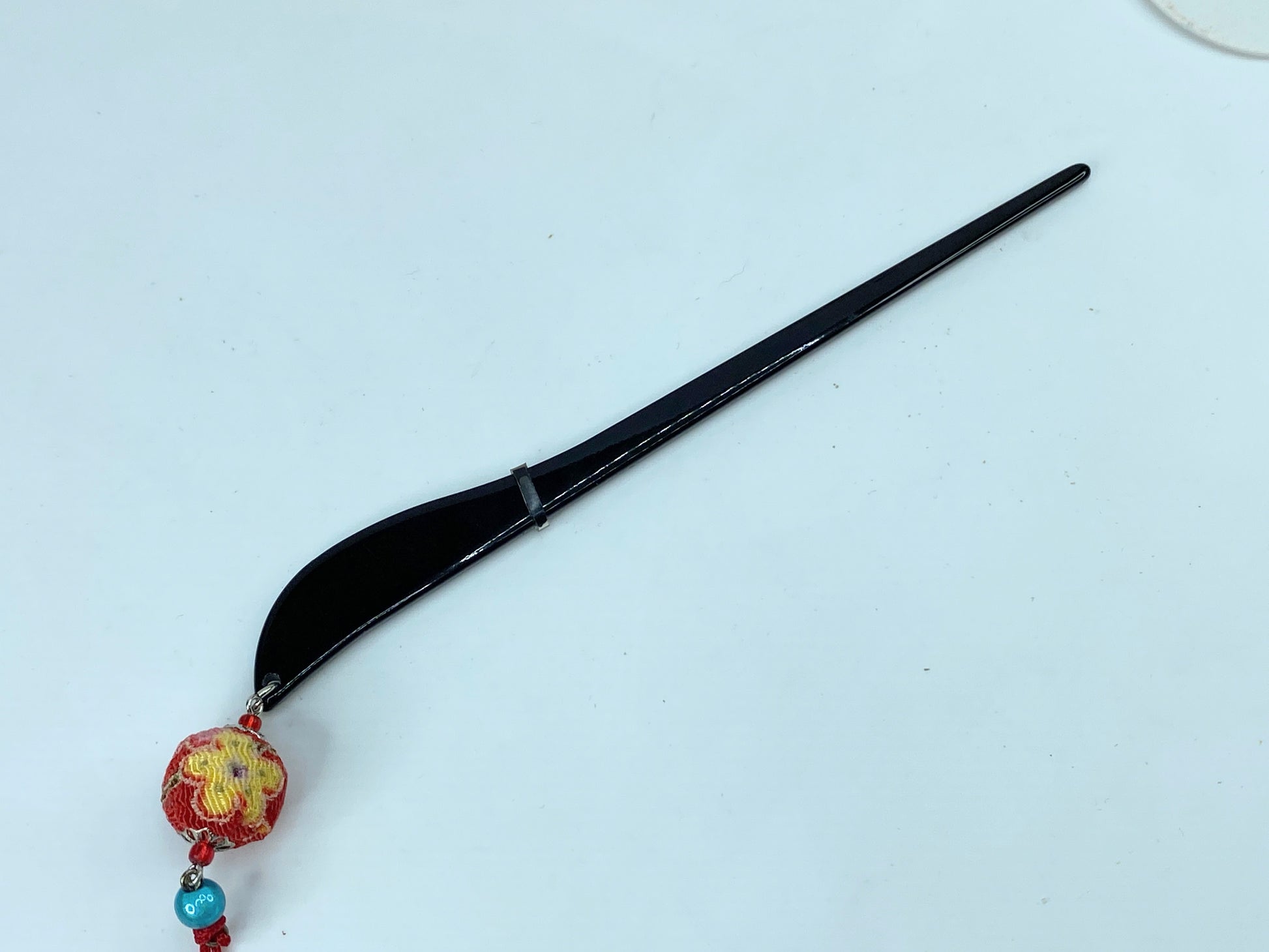 Rare Japanese Lacque black wooden Chirima ball crystal blue bead hairpin GS515