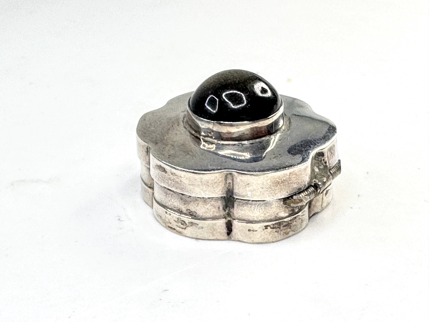 Vintage Sterling Silver Black Cat's Eye Flower Pill Trinket Box SS363