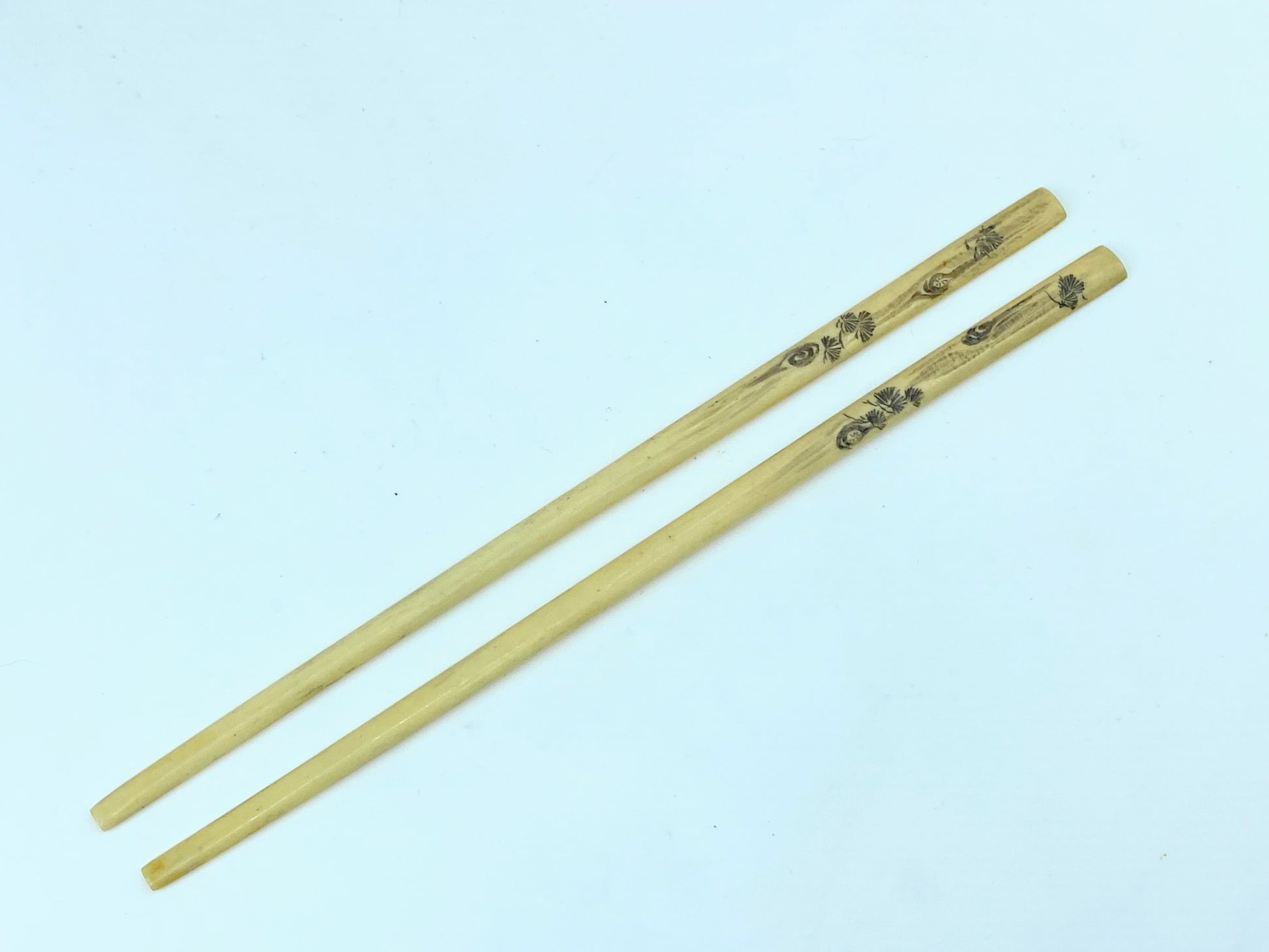 Art Deco Japanese Scrimshaw bone polychrome hairsticks 6.5" GS518