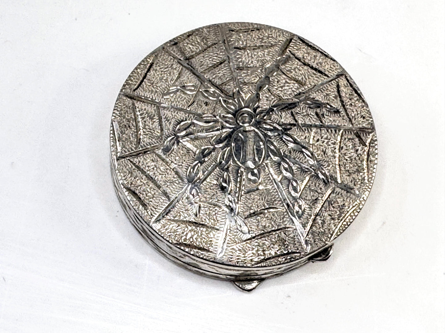 Vintage Spider Web with spider Engraved Sterling Silver Pill Box 2" 24.1g SS366
