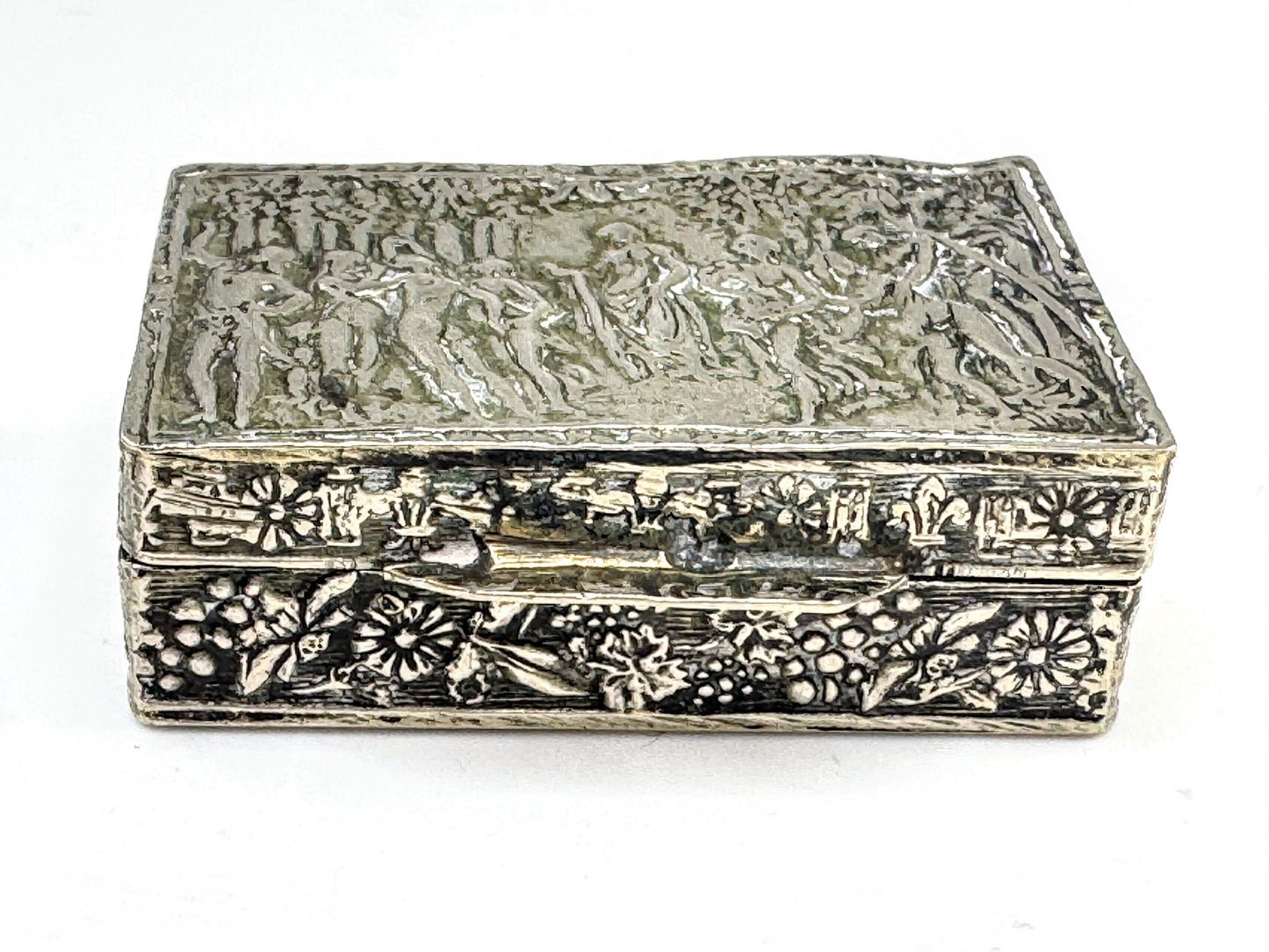 Vintage Repoussé Sterling Silver Classical Dancing Scene Pill Trinket Box SS368