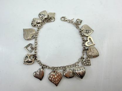 Vintage Sterling Silver Multi Charm Bracelet 14 Charms 19.5g 8.25in JR1494