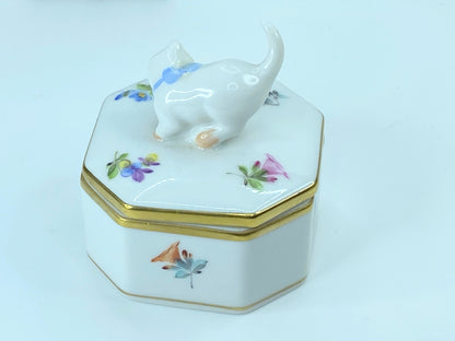 Herend Hungary Porcelain Funny Kitten Gold trimmed Finial Trinket Ring Octagonal