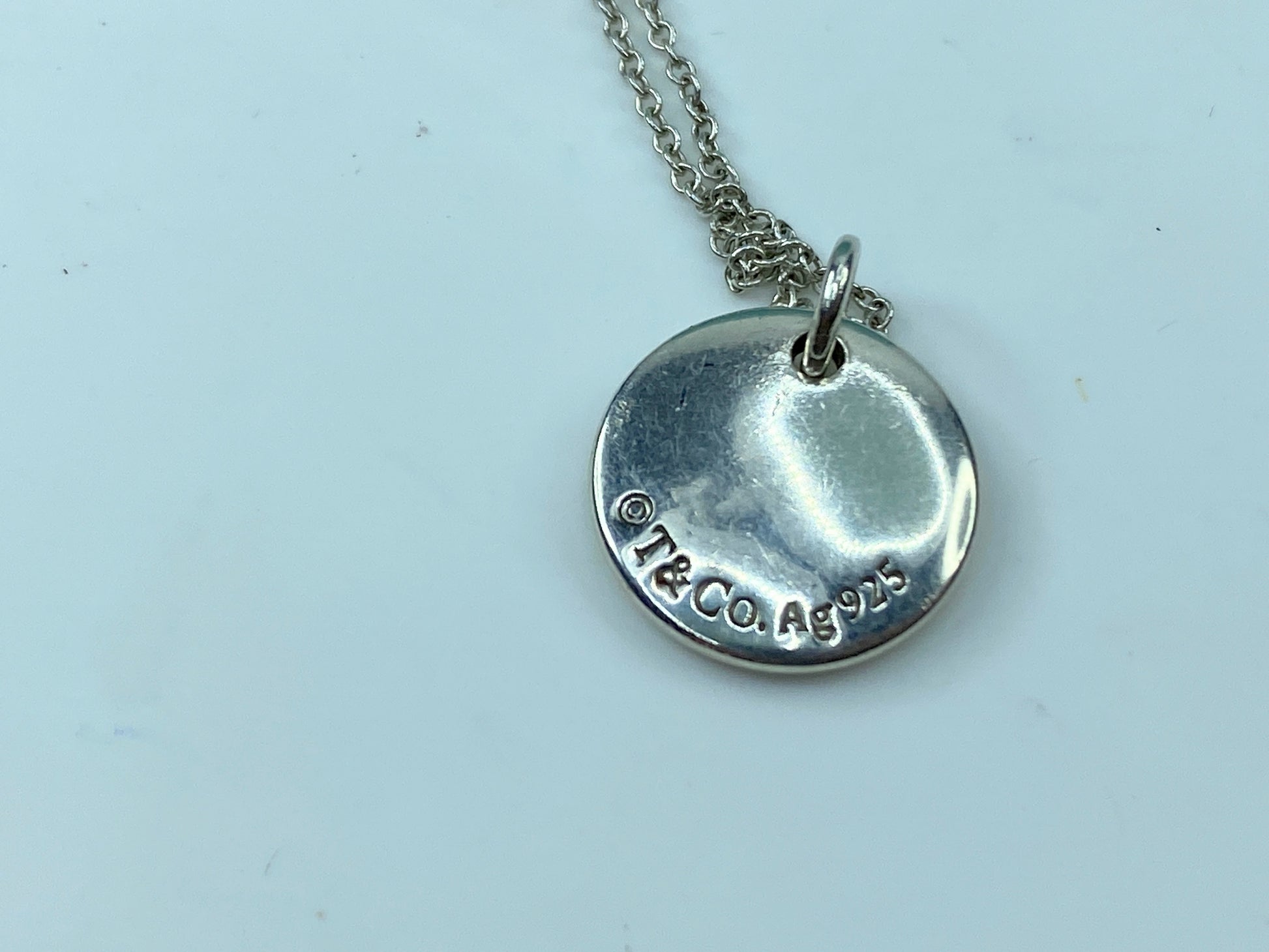 Tiffany & Co Sterling Initial Letter 'g' Circle Disc Pendant Bead Necklace JR348
