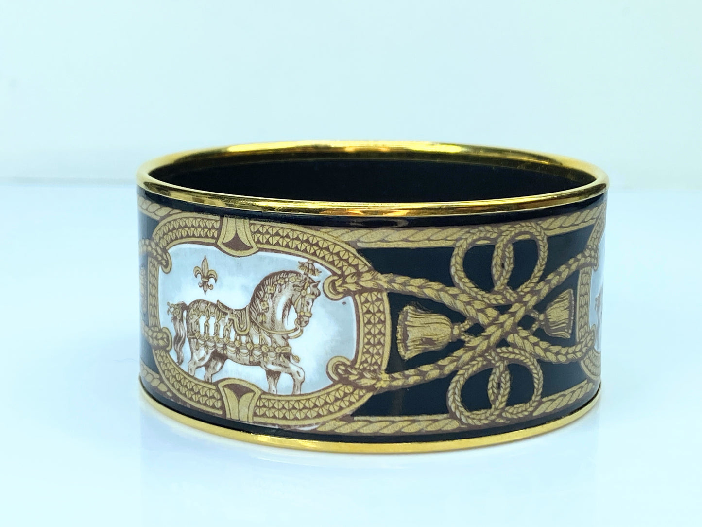 Hermès Grand Apparat Enamel Bangle Bracelet 70 (M) JR9719