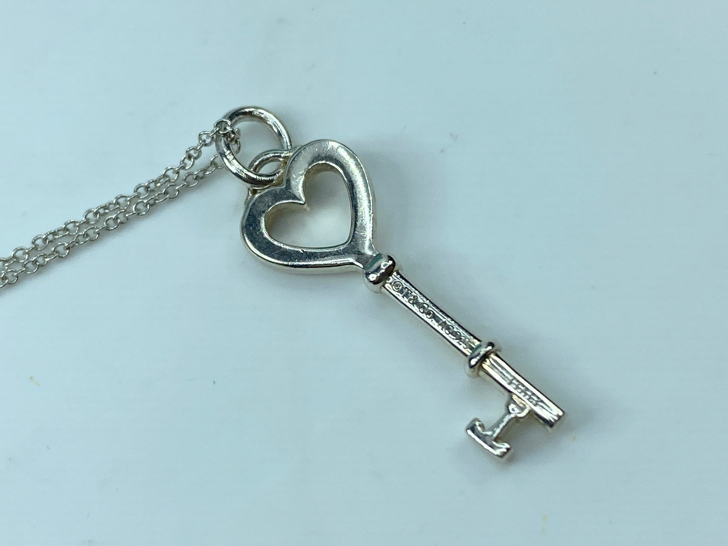 Tiffany & Co. Sterling Silver 925 Heart Key Pendant Necklace 18.5" JR363