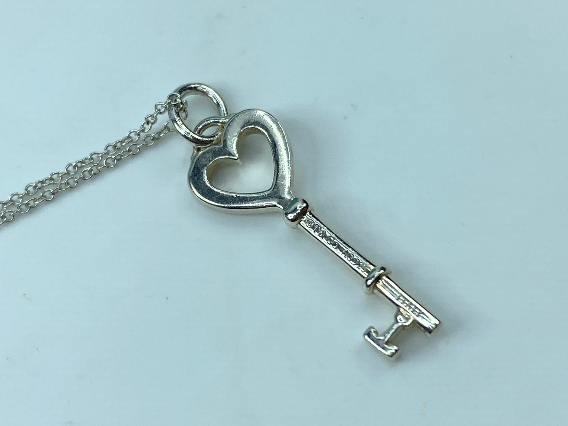 Tiffany & Co. Sterling Silver 925 Heart Key Pendant Necklace 18.5" JR363