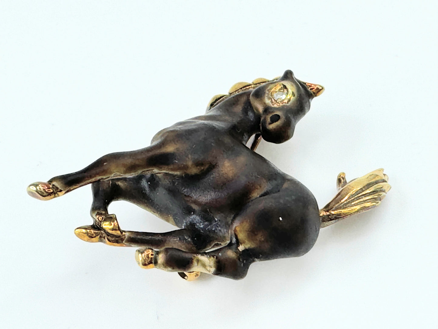 14K yellow brown Enamel Running Horse with diamond eye JR9507