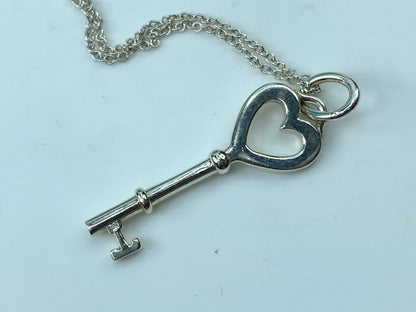 Tiffany & Co. Sterling Silver 925 Heart Key Pendant Necklace 18.5" JR363