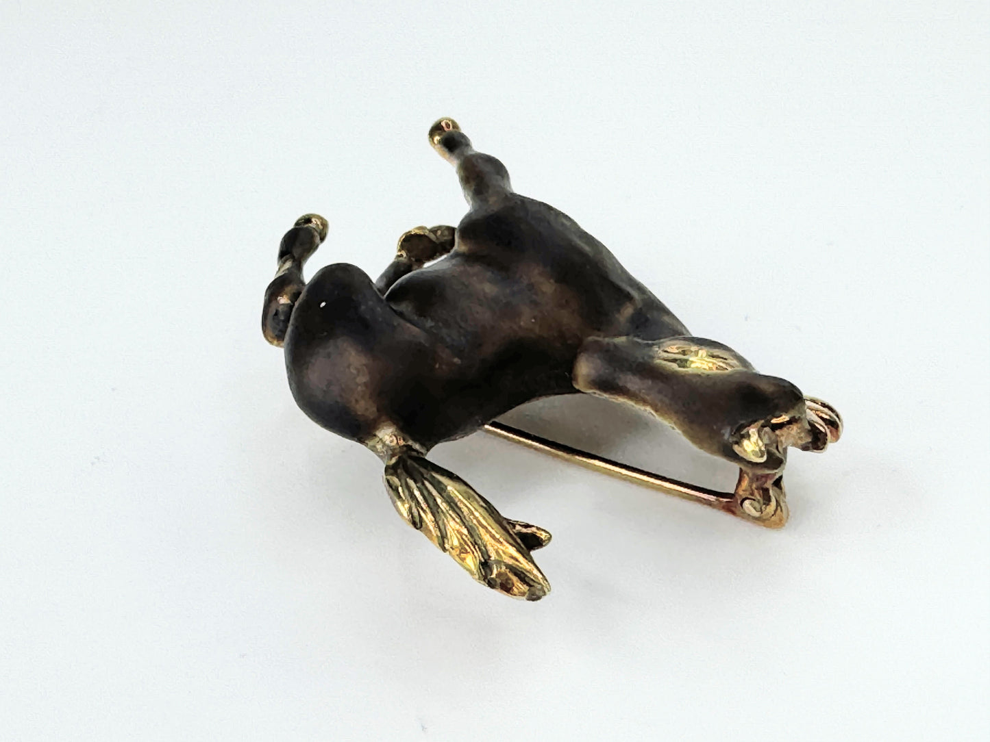 14K yellow brown Enamel Running Horse with diamond eye JR9507