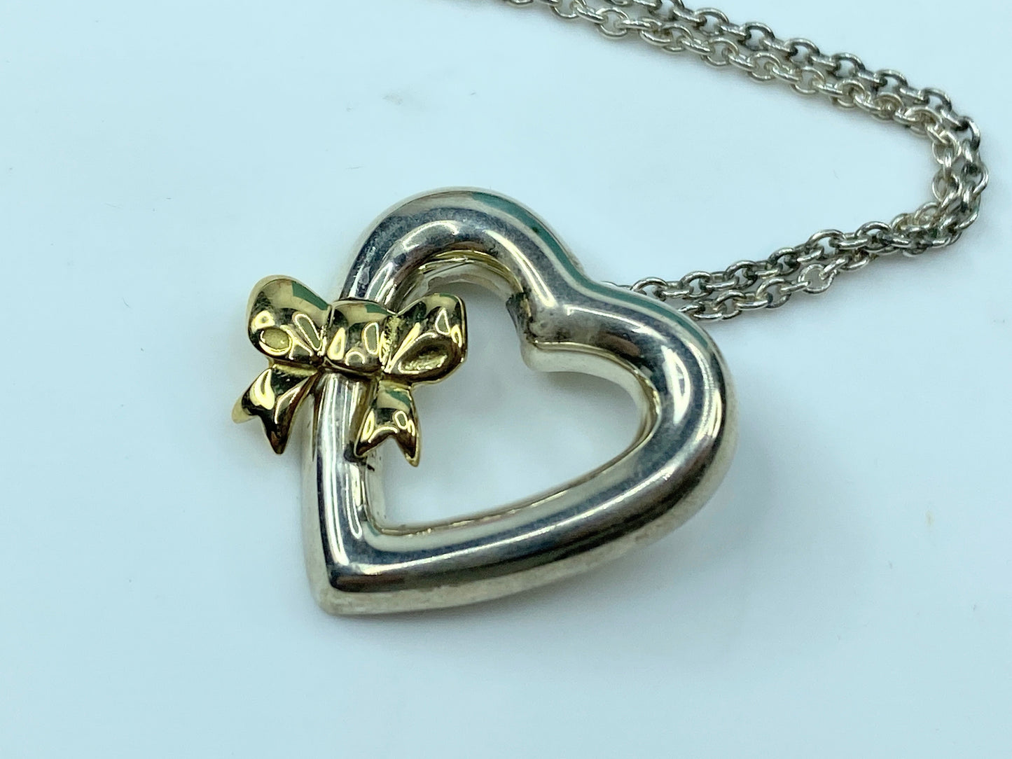 Tiffany & Co. Silver & 18K Gold Side Ribbon Bow Heart Pendant 16" Necklace JR365