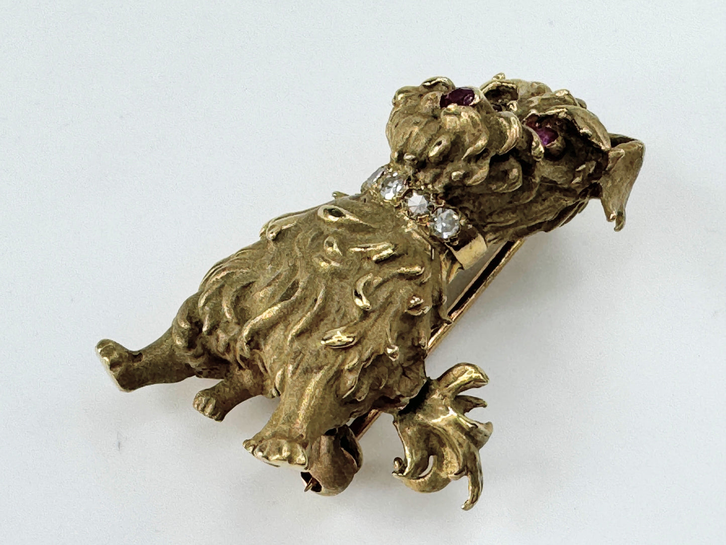 A fine 14ct yellow gold dog pattern Ruby Diamond brooch 7.4g JR9391