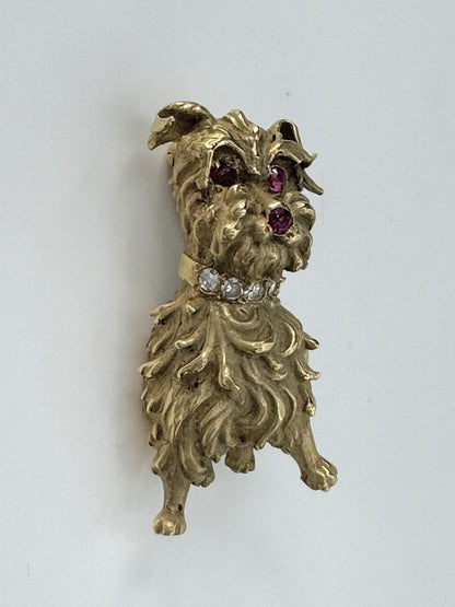 A fine 14ct yellow gold dog pattern Ruby Diamond brooch 7.4g JR9391