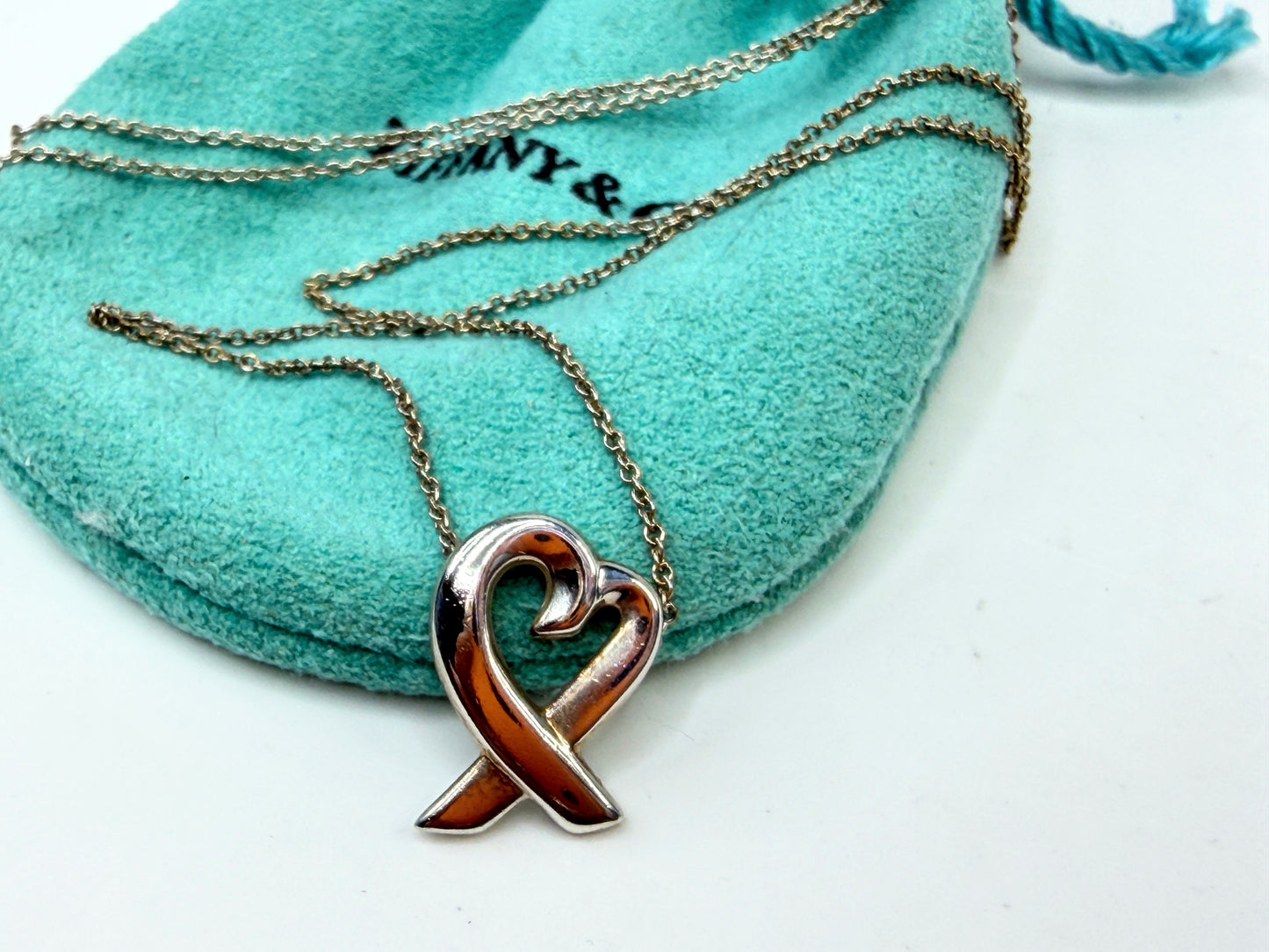 Vintage Tiffany & Co. Paloma Picasso Loving Heart Necklace JR1512
