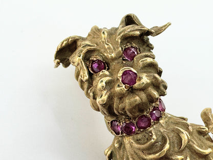 A fine 14ct yellow gold dog pattern Ruby eyes & Collar brooch 7.4g JR9392