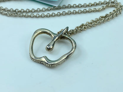 Tiffany & Co. Elsa Peretti Sterling Silver Apple Necklace authentic JR378