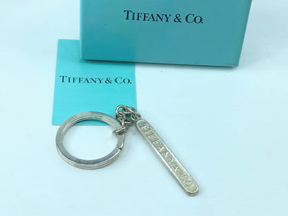 Tiffany & Co. Sterling Silver Bar Key Ring/Ring with Tiffany Case 15.1g JR380