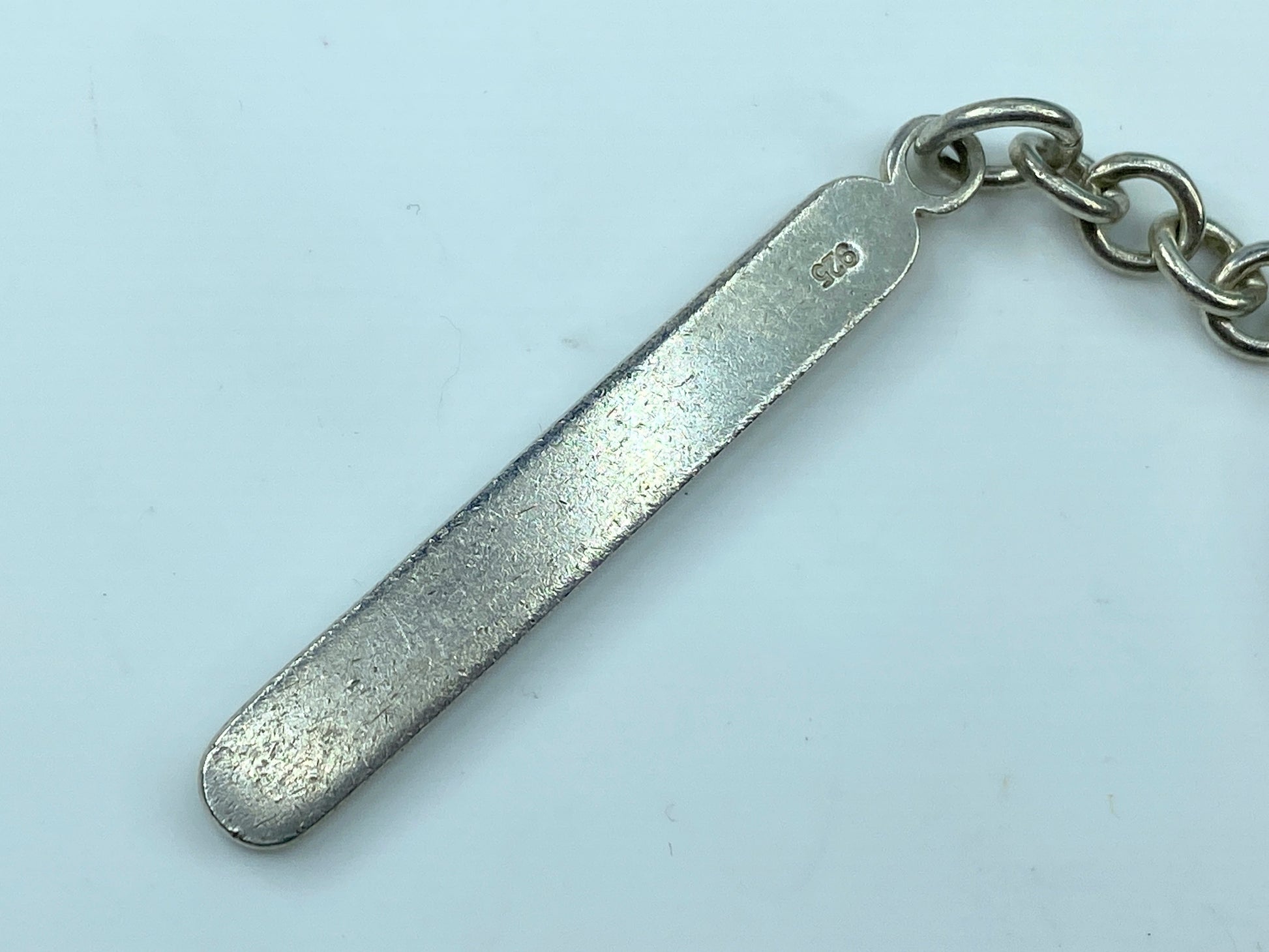 Tiffany & Co. Sterling Silver Bar Key Ring/Ring with Tiffany Case 15.1g JR380