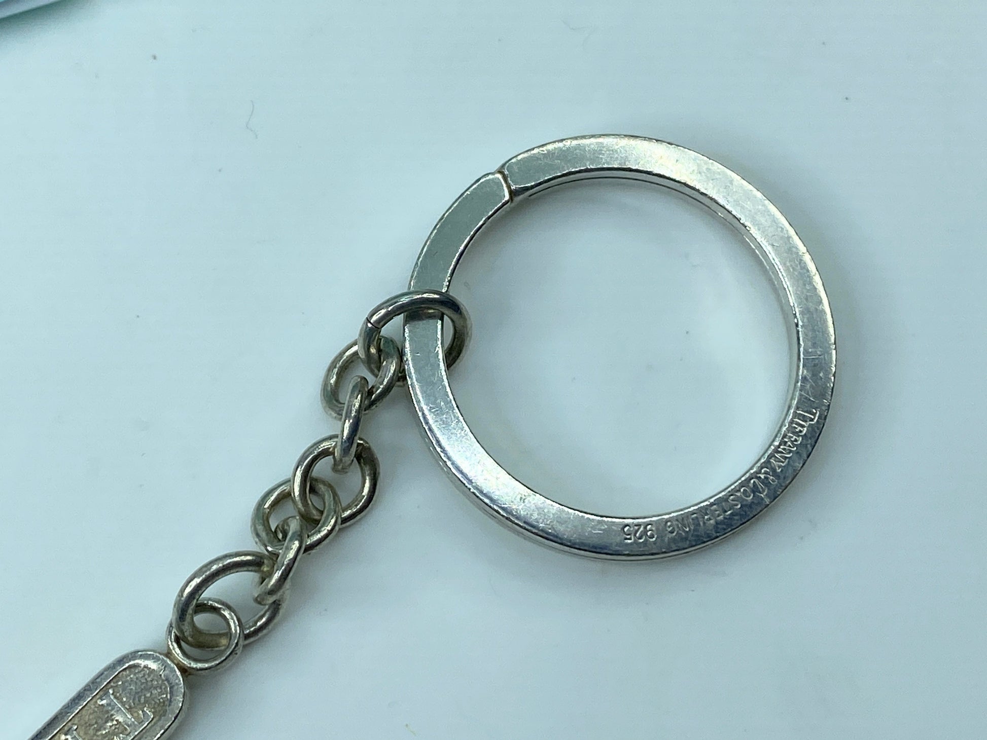 Tiffany & Co. Sterling Silver Bar Key Ring/Ring with Tiffany Case 15.1g JR380